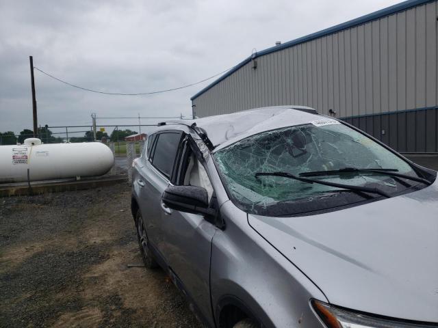 Photo 9 from auction – 2017 TOYOTA RAV4 LE with VIN 2T3BFREV7HW596389