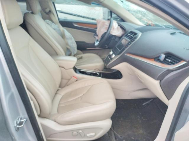 Photo 5 from auction – 2017 LINCOLN MKC SELECT with VIN 5LMCJ2C96HUL56093