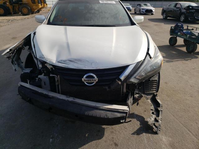 Photo 9 from auction – 2017 NISSAN ALTIMA 2.5 with VIN 1N4AL3AP4HC496560