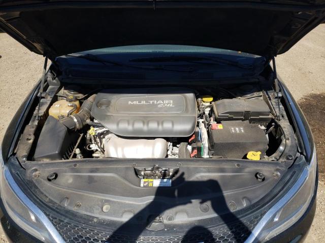Photo 7 from auction – 2015 CHRYSLER 200 LIMITE with VIN 1C3CCCAB8FN673186