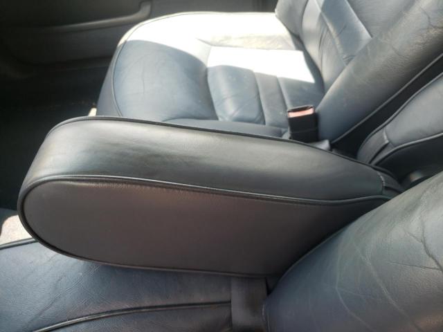 Photo 10 from auction – 2001 MERCURY GRAND MARQ with VIN 2MEFM75W41X615642