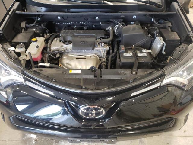 Photo 7 from auction – 2017 TOYOTA RAV4 XLE with VIN 2T3RFREV8HW651043