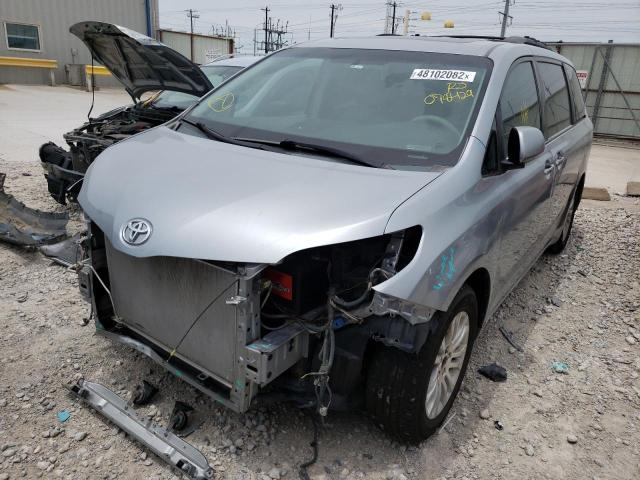 Photo 2 from auction – 2011 TOYOTA SIENNA XLE with VIN 5TDYK3DC6BS078429