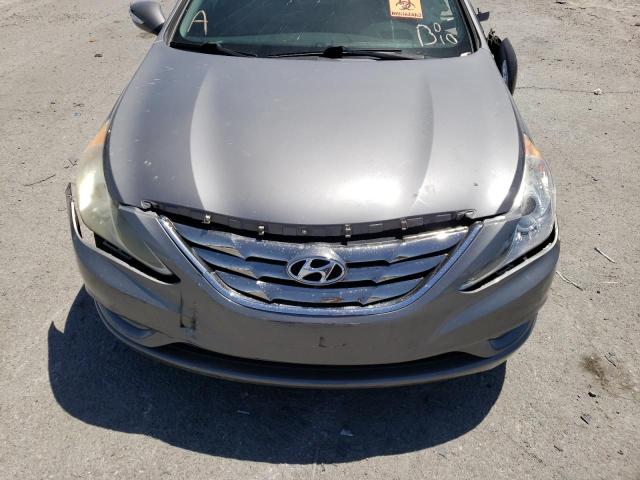 Photo 7 from auction – 2011 HYUNDAI SONATA SE with VIN 5NPEC4AB4BH245295
