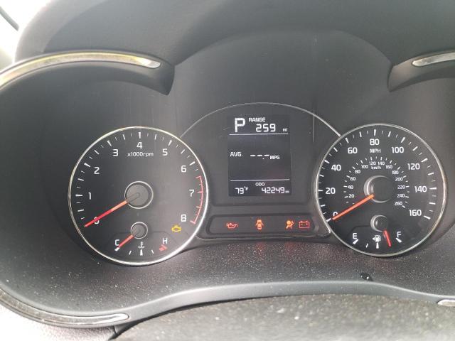 Photo 8 from auction – 2018 KIA FORTE LX with VIN 3KPFK4A74JE233881