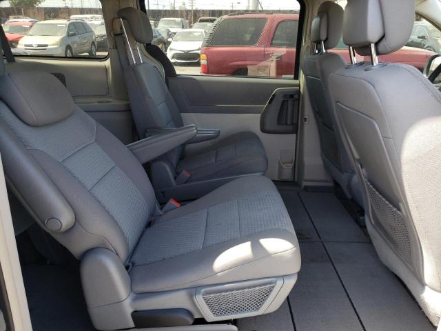 Photo 6 from auction – 2010 CHRYSLER TOWN & COU with VIN 2A4RR2D1XAR456259