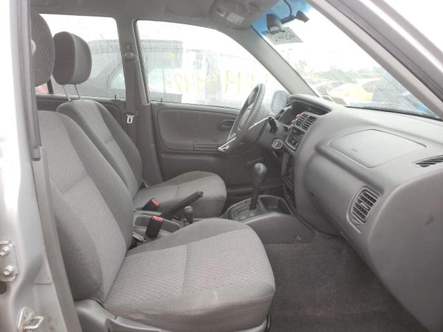 Photo 5 from auction – 2001 CHEVROLET TRACKER with VIN 2CNBJ13C716922402