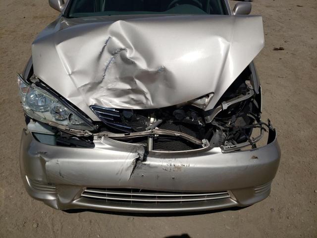 Photo 7 from auction – 2005 TOYOTA CAMRY LE with VIN 4T1BF30KX5U096239