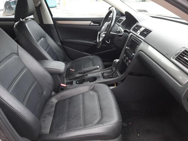 Photo 5 from auction – 2015 VOLKSWAGEN PASSAT S with VIN 1VWAT7A39FC085079