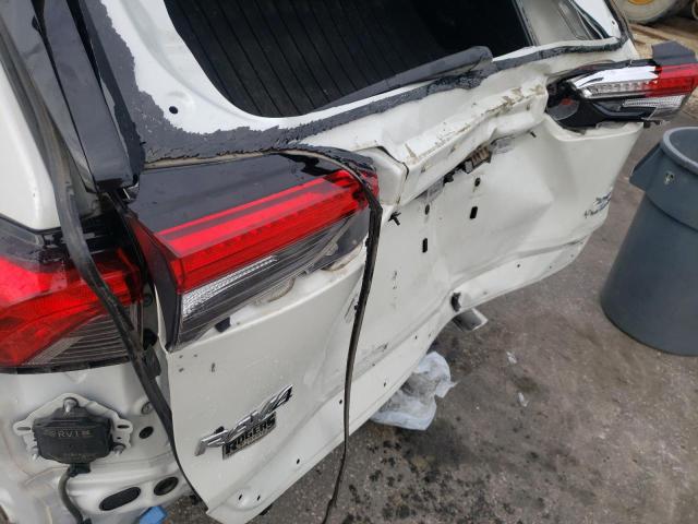 Photo 9 from auction – 2019 TOYOTA RAV4 XSE with VIN JTMEWRFV1KJ012702