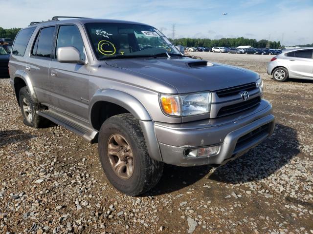 TOYOTA 4RUNNER SR 2002 with VIN JT3GN86RX20250793 - Photo from auction