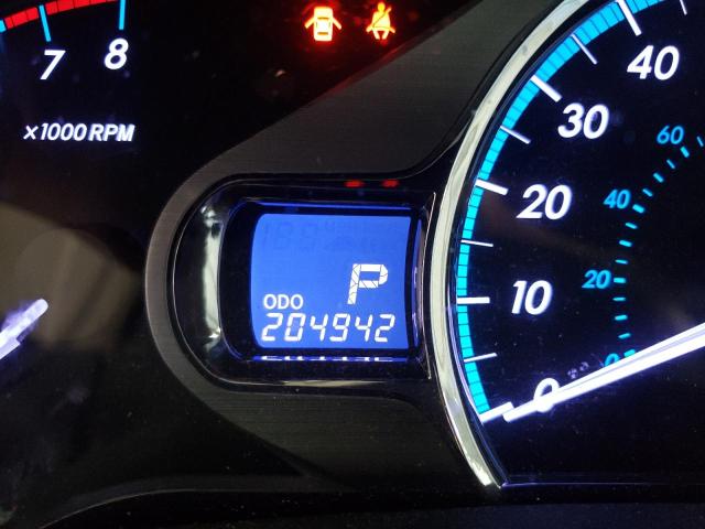 Photo 8 from auction – 2011 TOYOTA SIENNA XLE with VIN 5TDYK3DC5BS104664