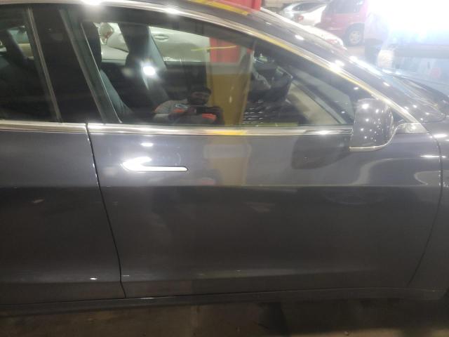 Photo 5 from auction – 2018 TESLA MODEL 3 with VIN 5YJ3E1EA1JF045411