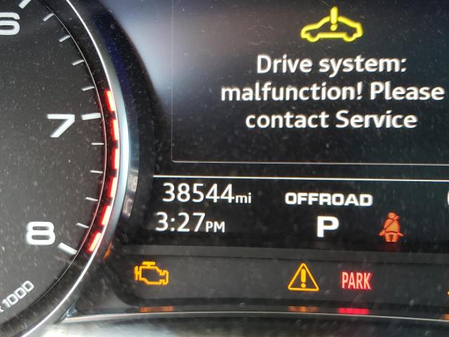 Photo 8 from auction – 2018 AUDI Q7 PREMIUM with VIN WA1LHAF79JD042395