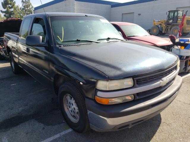 CHEVROLET SILVERADO 2000 with VIN 2GCEC19V3Y1366603 - Photo from auction