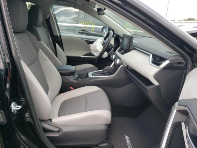 Photo 5 from auction – 2021 TOYOTA RAV4 XLE with VIN 2T3W1RFV7MC167845
