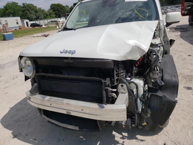 Photo 9 from auction – 2015 JEEP RENEGADE L with VIN ZACCJBBT1FPB40218