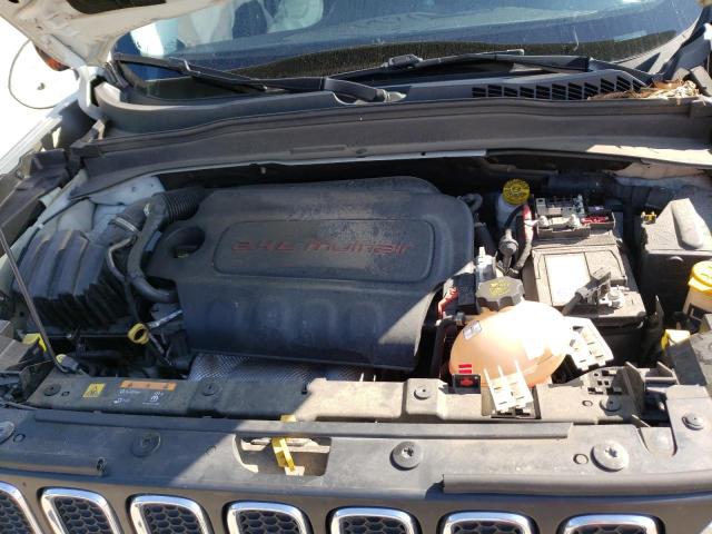 Photo 7 from auction – 2017 JEEP RENEGADE L with VIN ZACCJABB5HPF48628