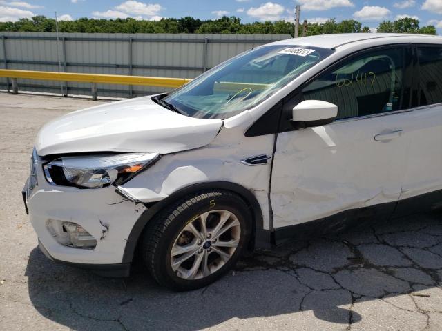 Photo 9 from auction – 2017 FORD ESCAPE SE with VIN 1FMCU9G96HUB67599