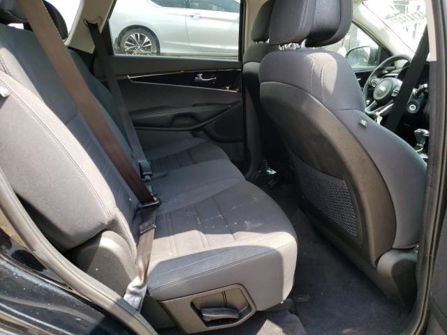 Photo 6 from auction – 2016 KIA SORENTO LX with VIN 5XYPG4A37GG186019