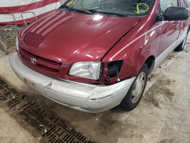 Photo 9 from auction – 2000 TOYOTA SIENNA with VIN 4T3ZF13CXYU292944