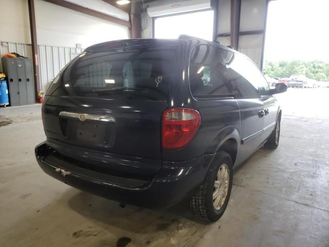 Photo 4 from auction – 2005 CHRYSLER TOWN & COU with VIN 1C4GP45R05B438697
