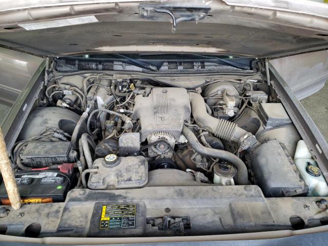 Photo 7 from auction – 2004 FORD CROWN VICT with VIN 2FAFP74W44X148467
