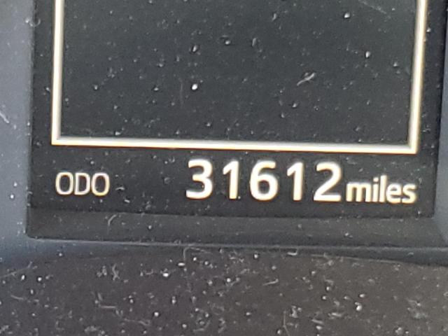 Photo 8 from auction – 2018 TOYOTA COROLLA L with VIN 5YFBURHE5JP772678