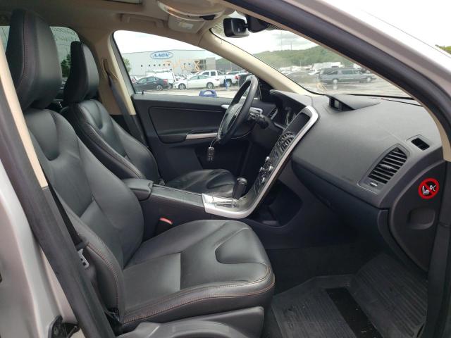 Photo 5 from auction – 2010 VOLVO XC60 T6 with VIN YV4992DZ4A2111669