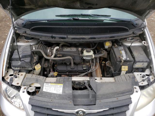 Photo 7 from auction – 2006 CHRYSLER TOWN & COU with VIN 1A4GP45R76B582193