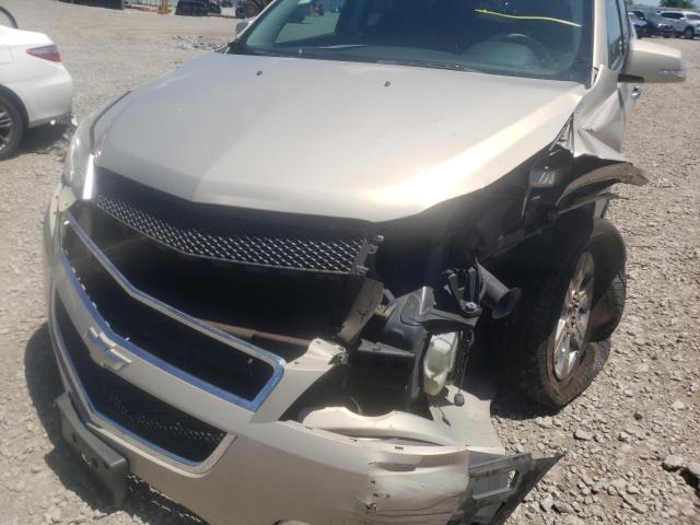 Photo 9 from auction – 2010 CHEVROLET TRAVERSE L with VIN 1GNLRFED2AJ205159