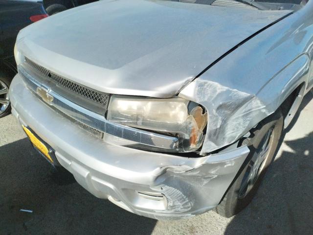 Photo 9 from auction – 2005 CHEVROLET TRAILBLAZE with VIN 1GNDT13S852110907