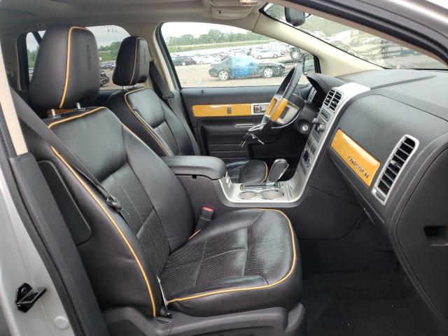 Photo 5 from auction – 2009 LINCOLN MKX with VIN 2LMDU68C29BJ09465