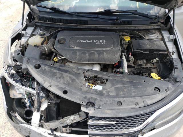 Photo 7 from auction – 2015 CHRYSLER 200 LIMITE with VIN 1C3CCCAB1FN592823