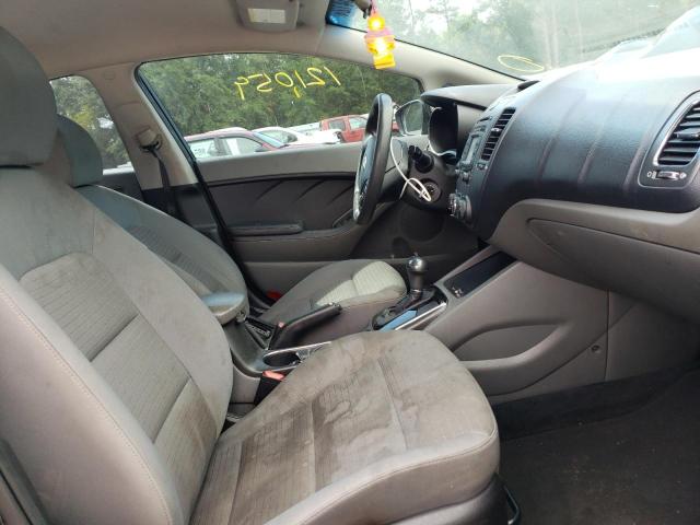 Photo 5 from auction – 2017 KIA FORTE LX with VIN 3KPFL4A78HE018737