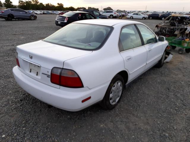 Photo 4 from auction – 1997 HONDA ACCORD LX with VIN 1HGCD5630VA079124