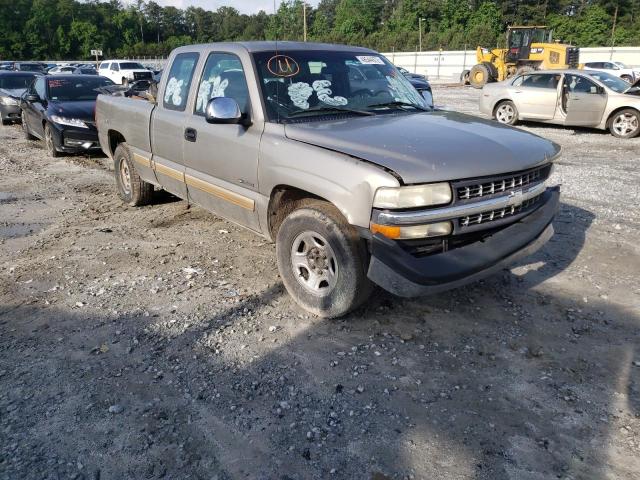 CHEVROLET SILVERADO 2002 with VIN 2GCEC19W021208235 - Photo from auction