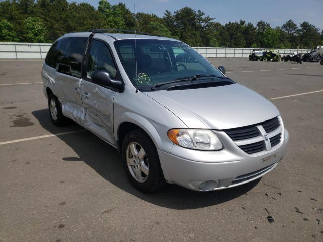 DODGE CARAVAN 2005 with VIN 2D8GP44L55R331760 - Photo from auction