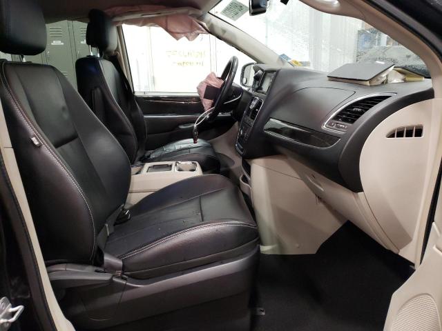 Photo 5 from auction – 2013 CHRYSLER TOWN & COU with VIN 2C4RC1BG3DR743584
