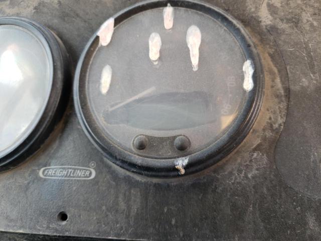 Photo 8 from auction – 2007 FREIGHTLINER CHASSIS M with VIN 4UZAARBWX7CZ31651