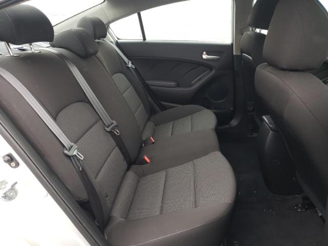 Photo 6 from auction – 2018 KIA FORTE LX with VIN 3KPFK4A76JE265750