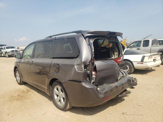 Photo 9 from auction – 2015 TOYOTA SIENNA LE with VIN 5TDKK3DC9FS598183