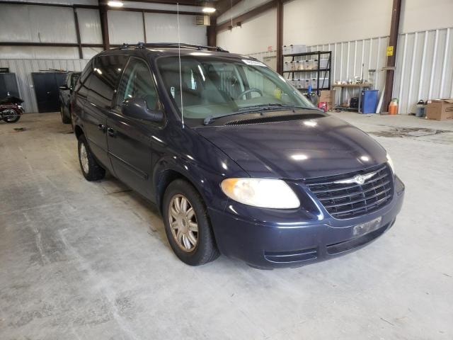CHRYSLER TOWN & COU 2005 with VIN 1C4GP45R05B438697 - Photo from auction