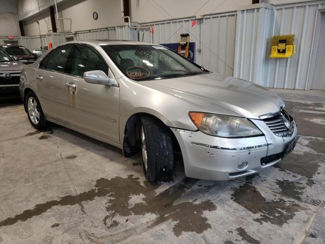 ACURA RL 2005 with VIN JH4KB16565C017563 - Photo from auction