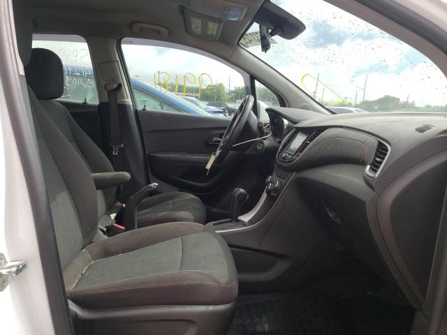 Photo 5 from auction – 2017 CHEVROLET TRAX LS with VIN KL7CJNSB4HB184541