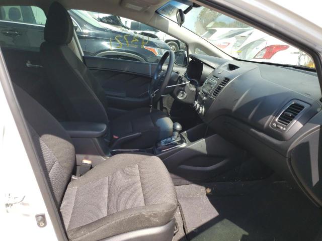 Photo 5 from auction – 2017 KIA FORTE LX with VIN 3KPFK4A77HE130447