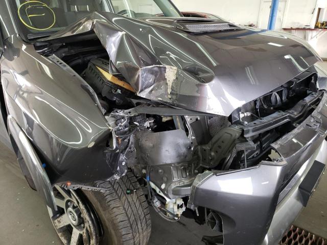 Photo 9 from auction – 2019 TOYOTA 4RUNNER with VIN JTEBU5JR3K5694403