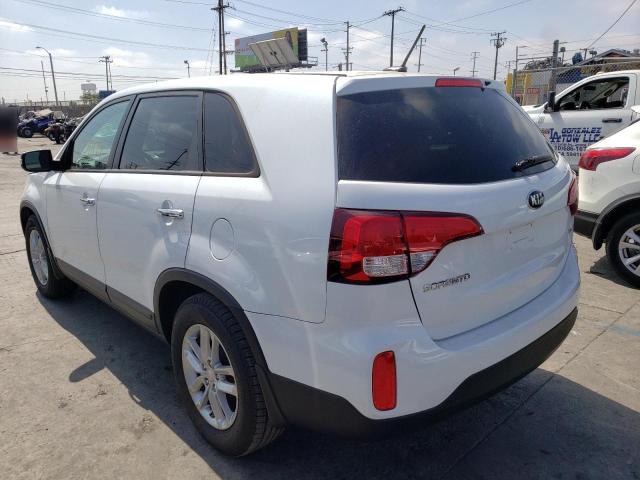 Photo 3 from auction – 2015 KIA SORENTO LX with VIN 5XYKT3A68FG581027