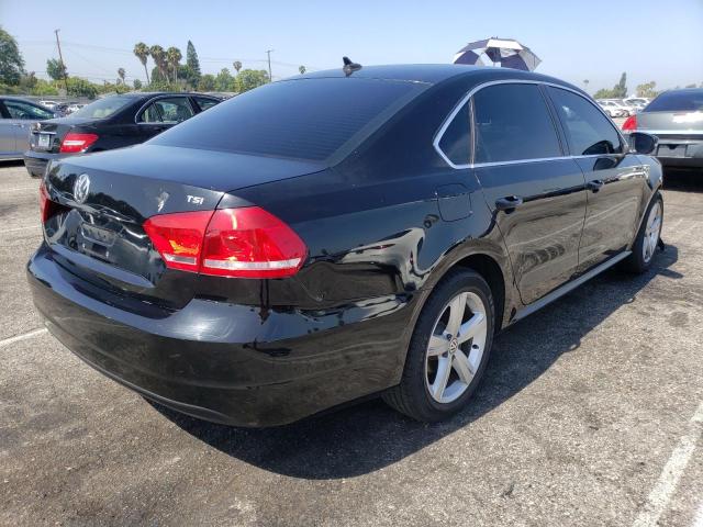 Photo 4 from auction – 2015 VOLKSWAGEN PASSAT S with VIN 1VWAT7A38FC105709