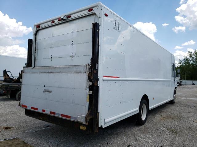 Photo 4 from auction – 2007 FREIGHTLINER CHASSIS M with VIN 4UZAARBW17CY18820